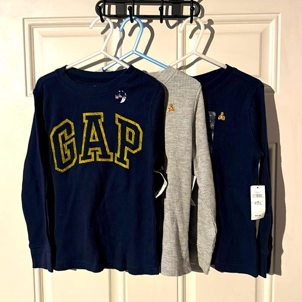 Bundle of 3 gap shirts